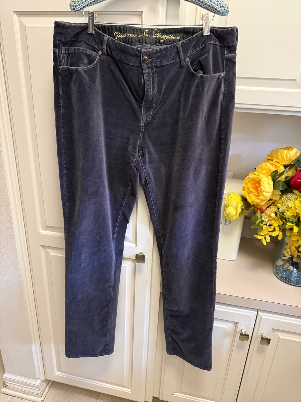 CJ Johnson Women’s Straight Leg Felt Pants